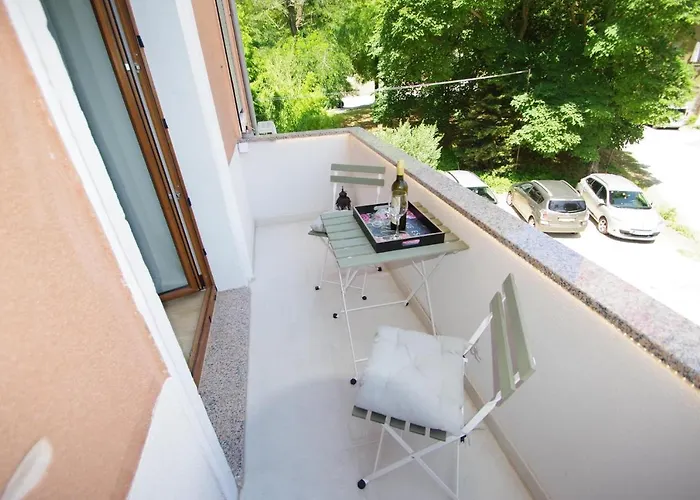 Bright&modern 2-bedroom Flat In